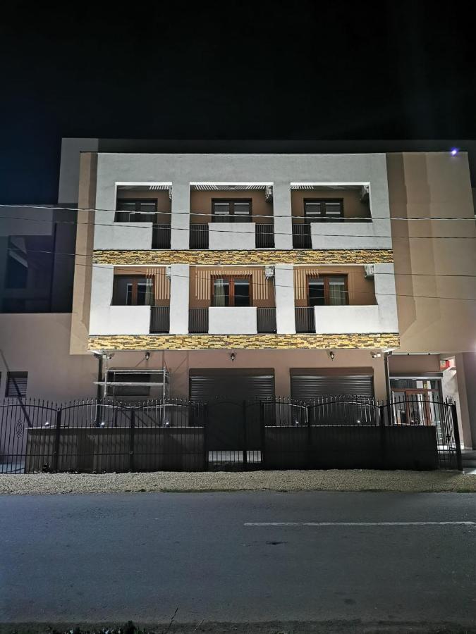 Hotel Damar 科斯蒂内什蒂 外观 照片