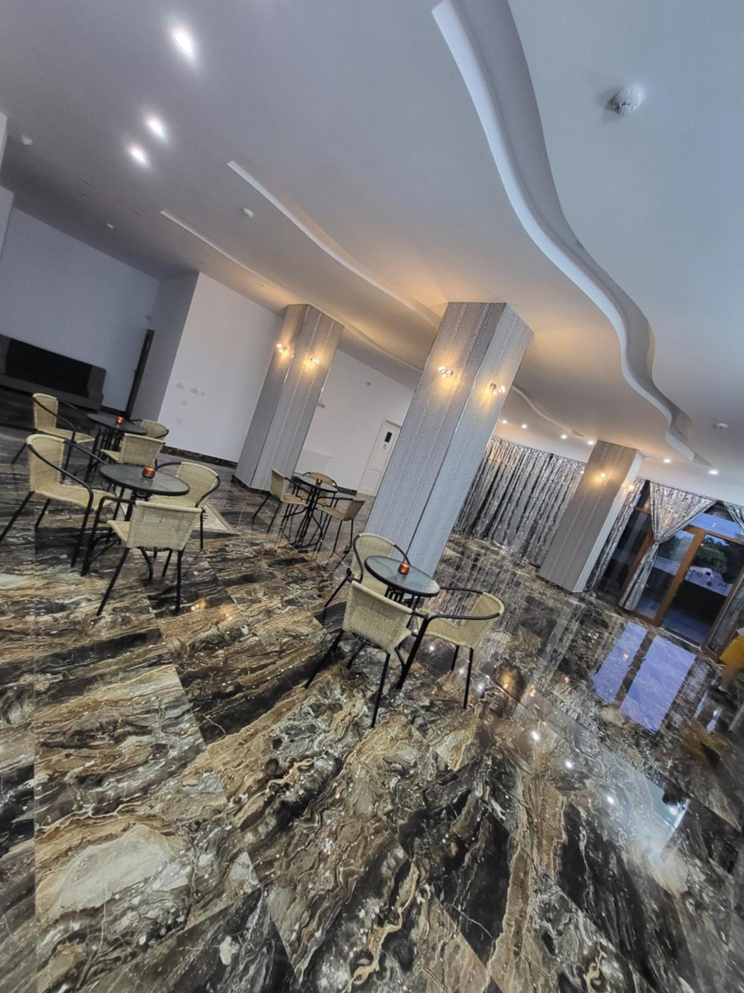 Hotel Damar 科斯蒂内什蒂 外观 照片