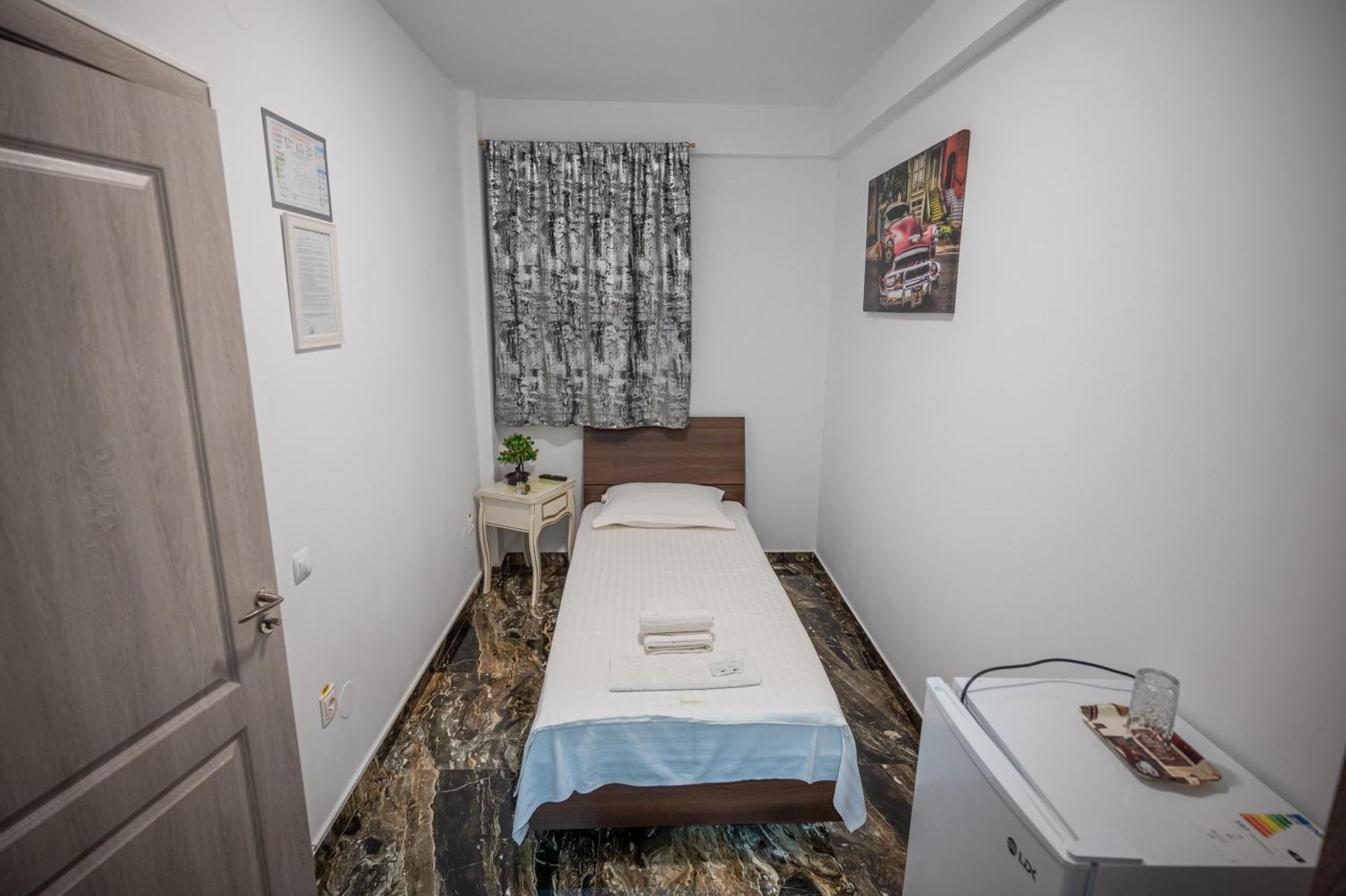 Hotel Damar 科斯蒂内什蒂 外观 照片
