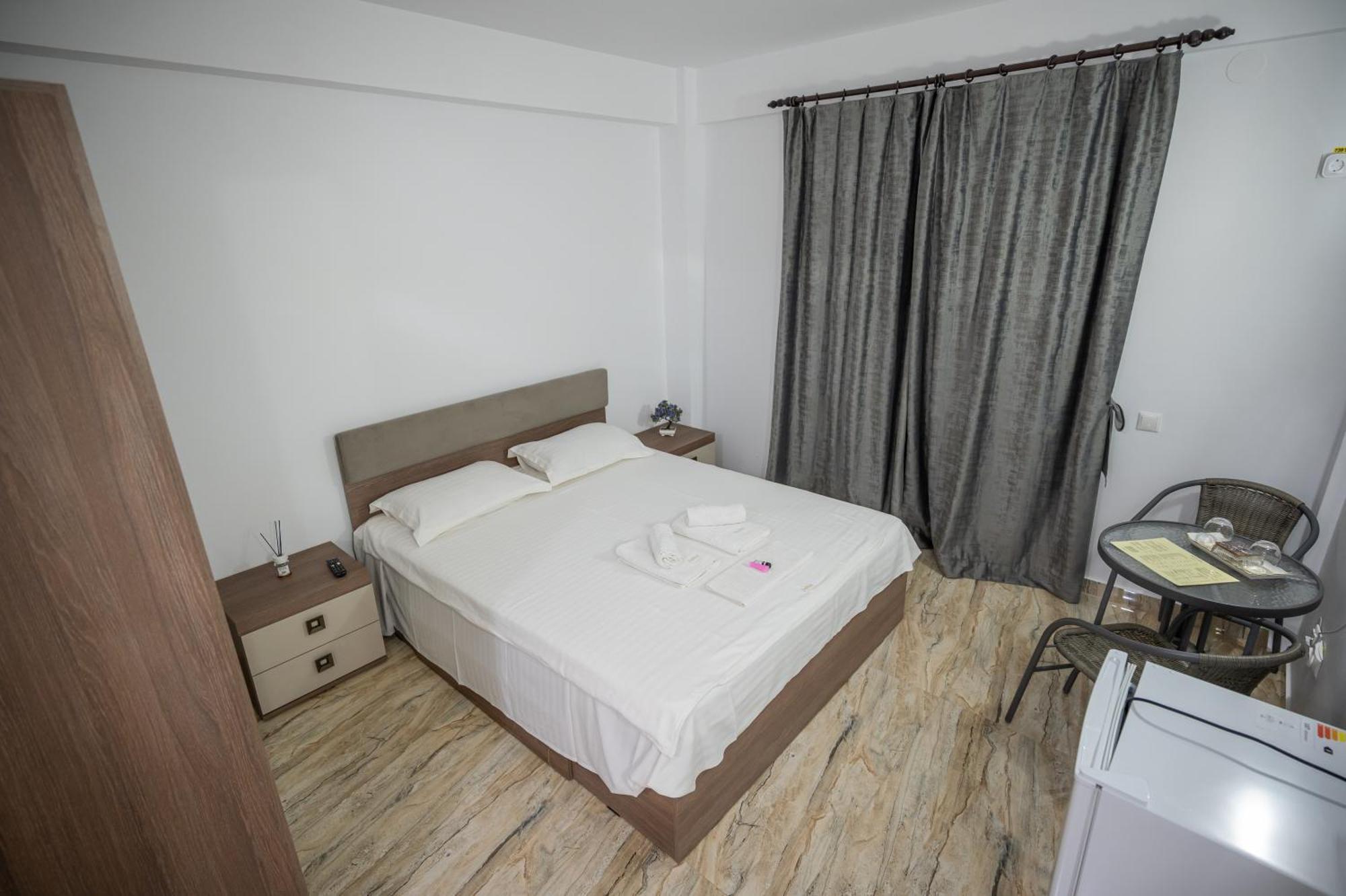 Hotel Damar 科斯蒂内什蒂 外观 照片