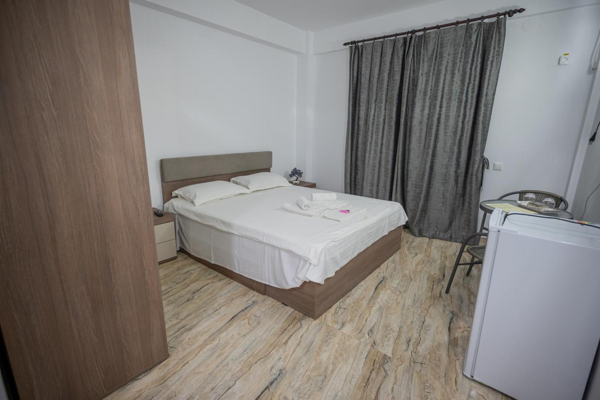 Hotel Damar 科斯蒂内什蒂 外观 照片