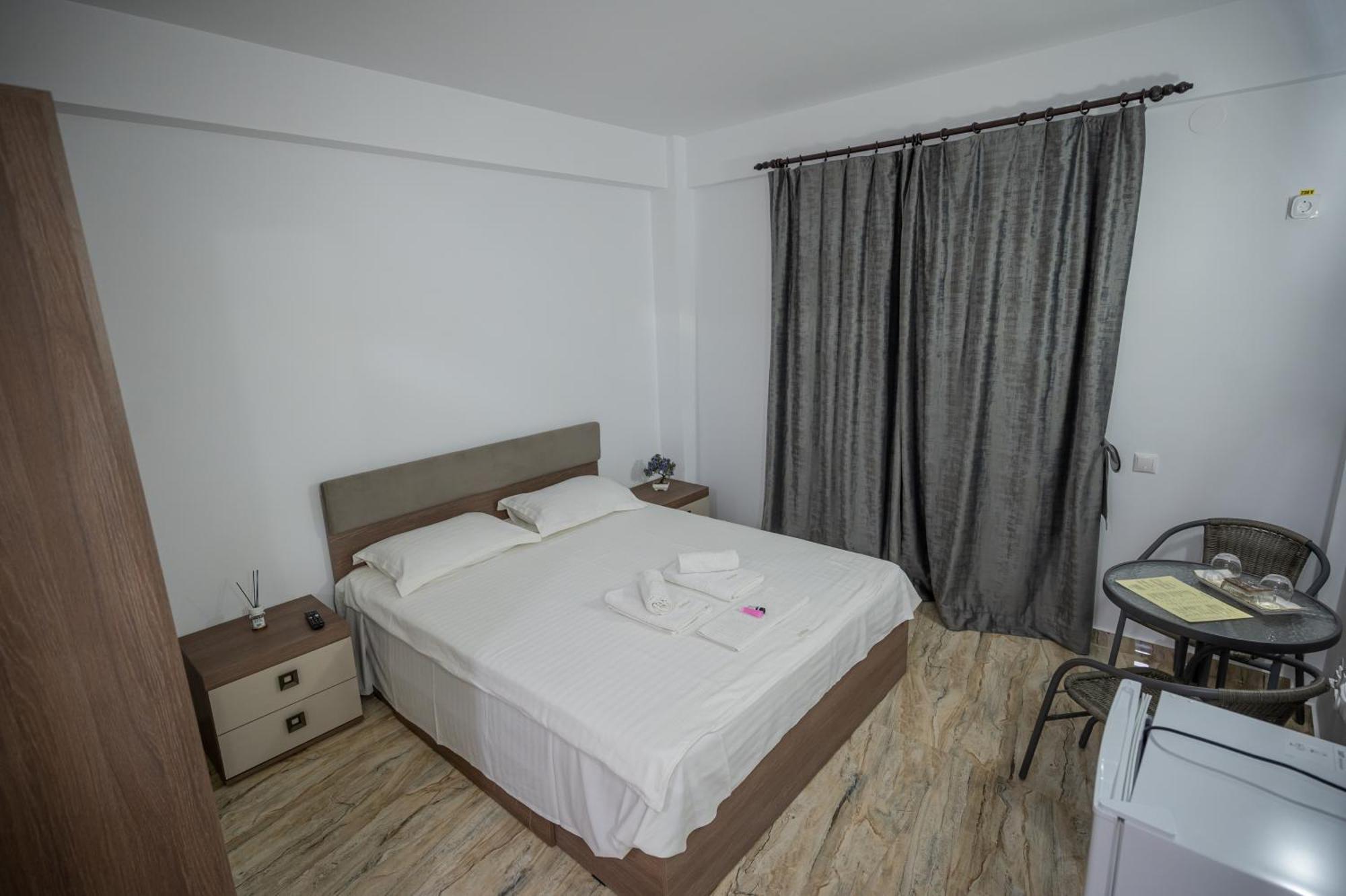 Hotel Damar 科斯蒂内什蒂 外观 照片