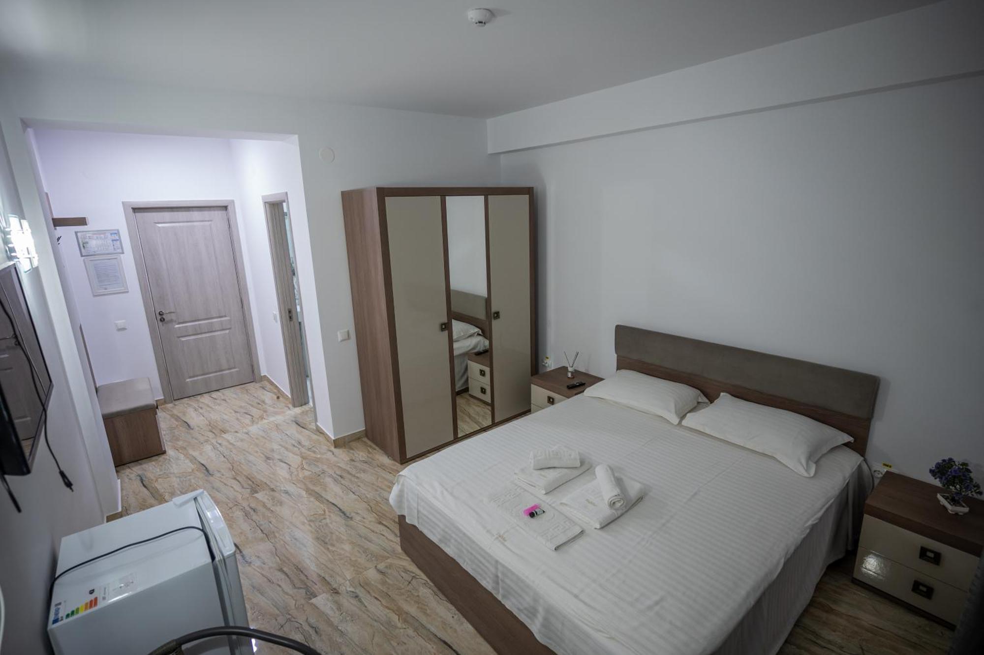 Hotel Damar 科斯蒂内什蒂 外观 照片