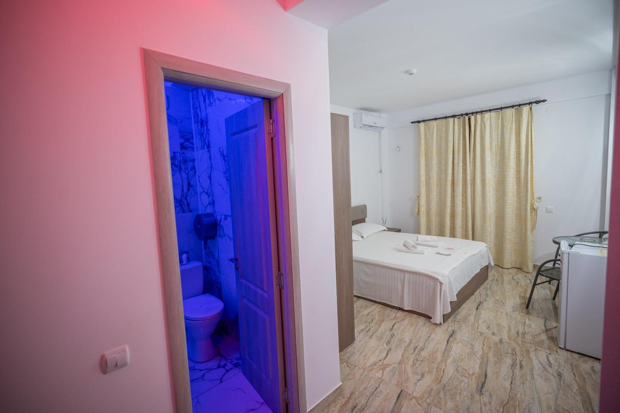 Hotel Damar 科斯蒂内什蒂 外观 照片