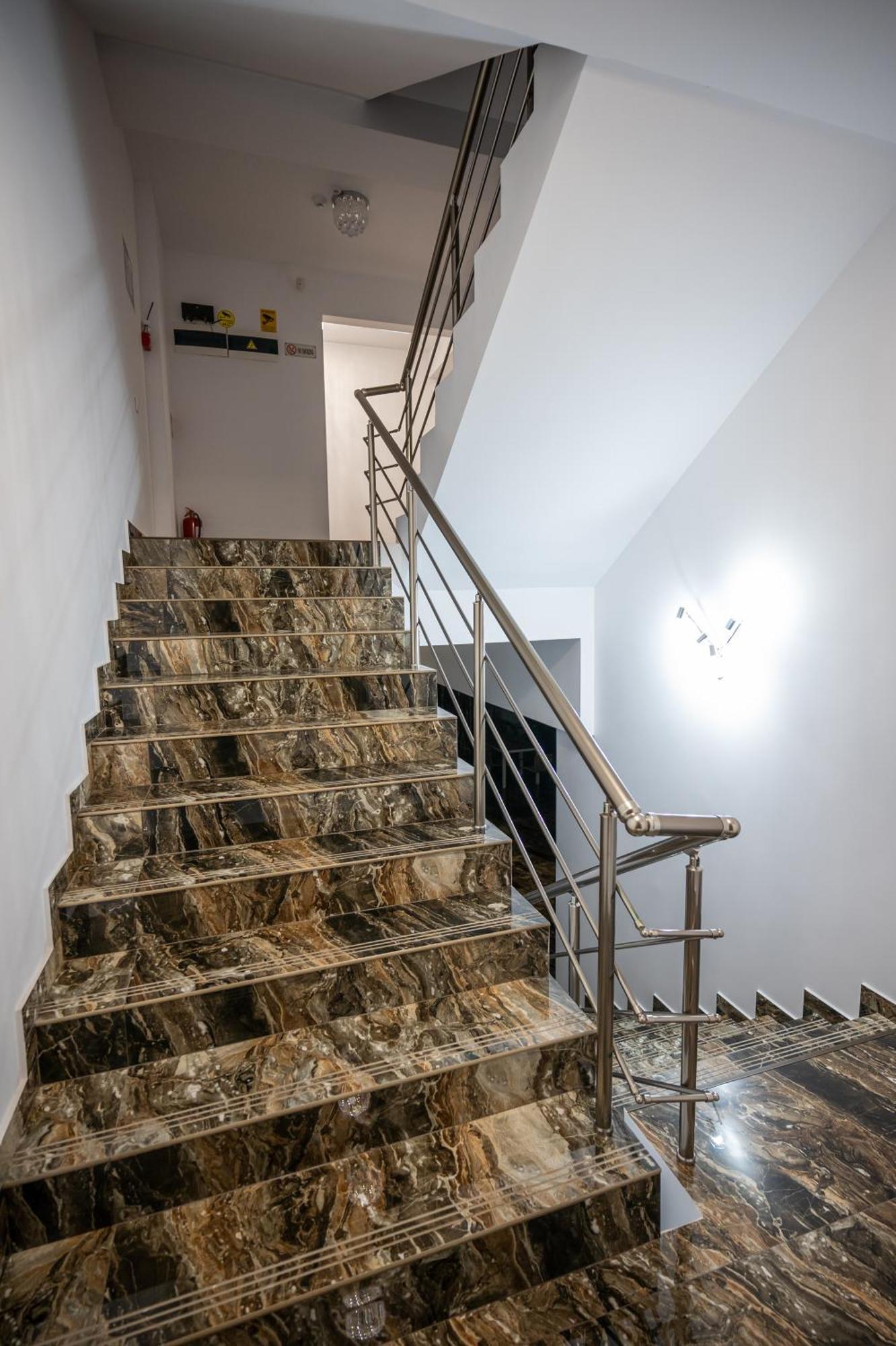 Hotel Damar 科斯蒂内什蒂 外观 照片