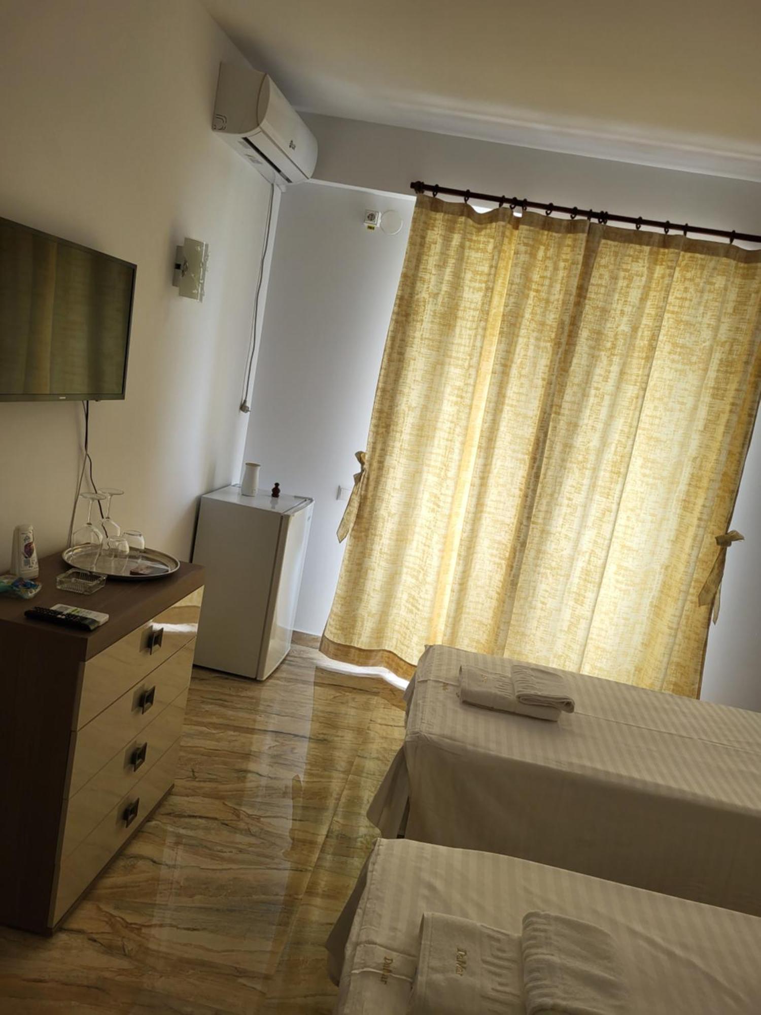 Hotel Damar 科斯蒂内什蒂 外观 照片